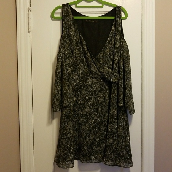 Zara Dress - Picture 1 of 4